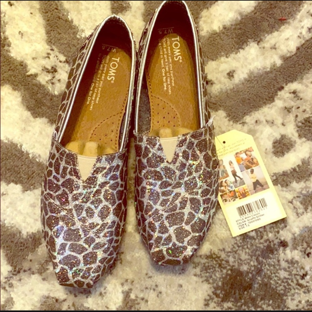 Toms